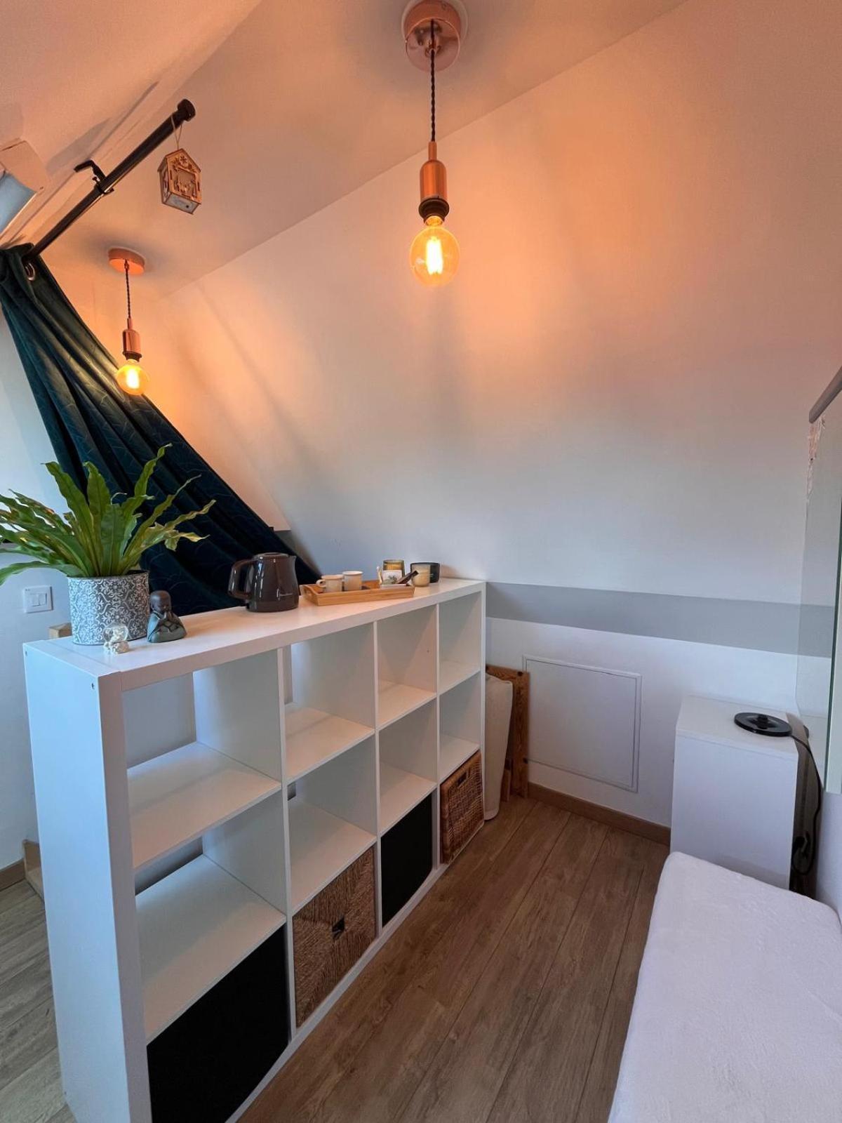 Apartament Chambre 2Eme Etage Avec Bureau, Wc Et Lavabo Prive, Au Calme En Impasse, Bourg 300M Et Bras De Mer 1Km! Crach Zewnętrze zdjęcie